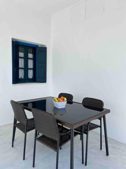 Villa Solasta #1 With Jacuzzi In Santorini อาโกรตีรี ภายนอก รูปภาพ