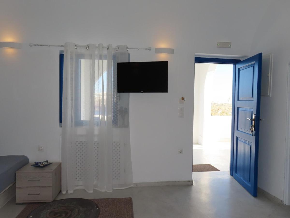 Villa Solasta #1 With Jacuzzi In Santorini อาโกรตีรี ภายนอก รูปภาพ
